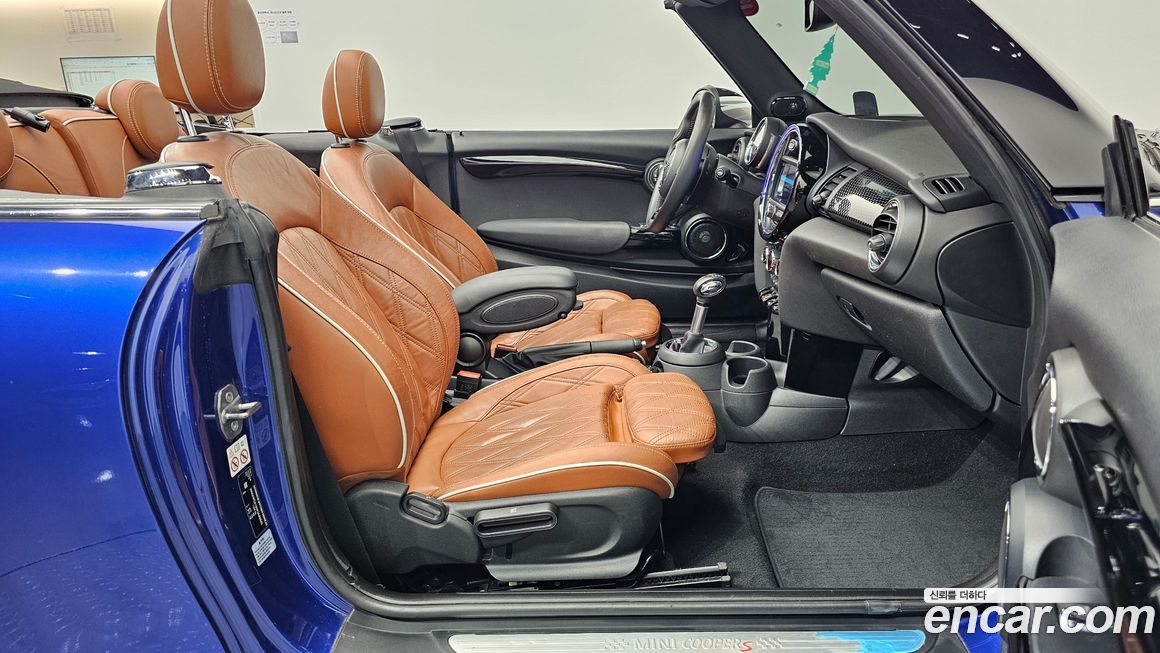 Mini Cooper Convertible 2019