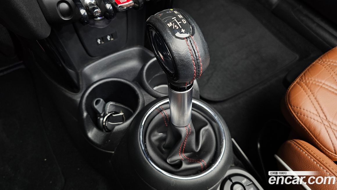 Mini Cooper Convertible 2019