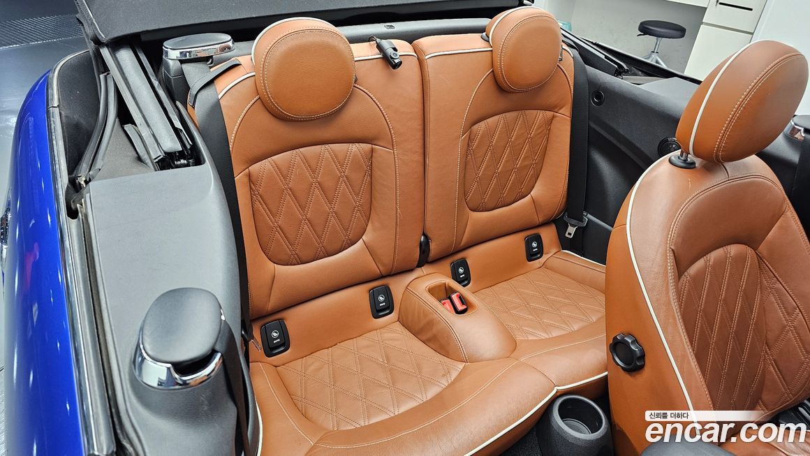 Mini Cooper Convertible 2019