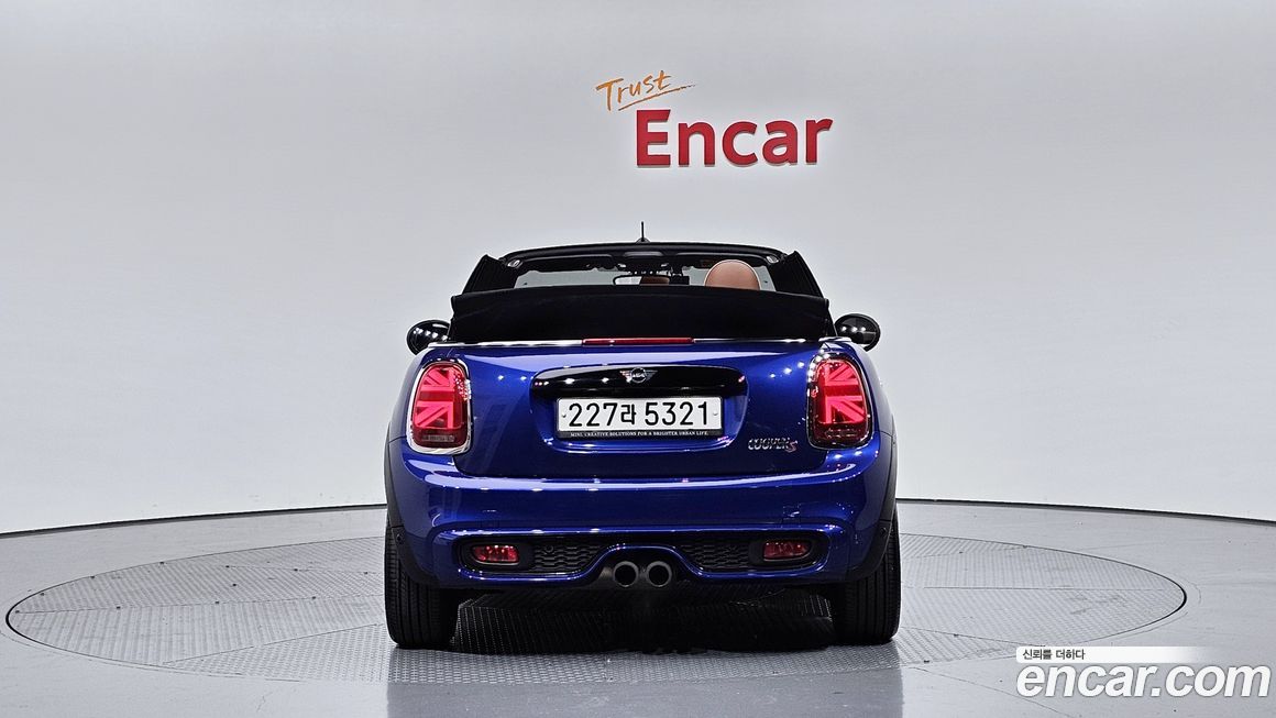 Mini Cooper Convertible 2019