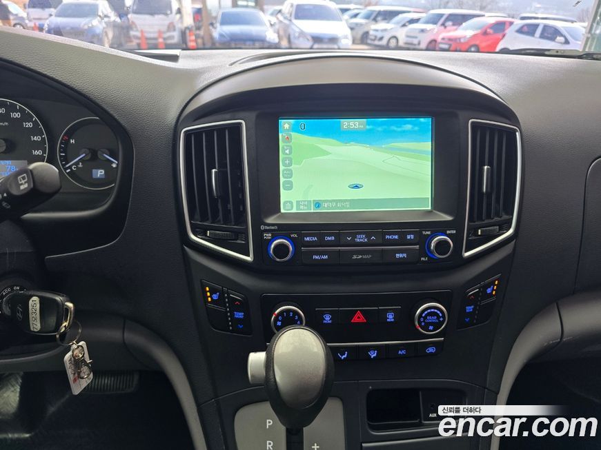 Hyundai Starex 2018