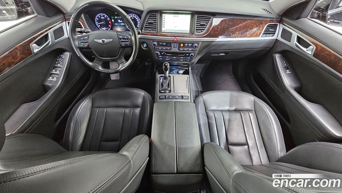 Hyundai Genesis 2016