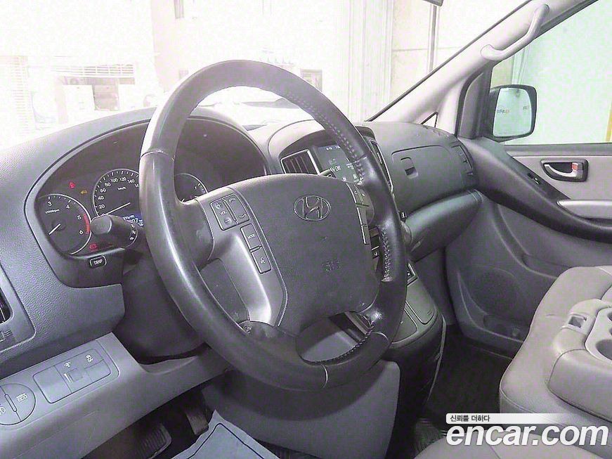 Hyundai Starex 2021