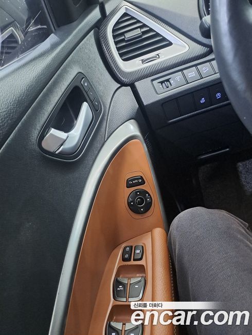 Hyundai Santafe 2016