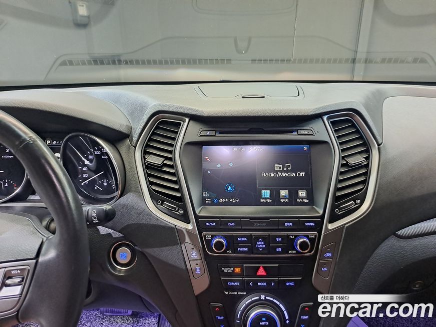 Hyundai Santafe 2016