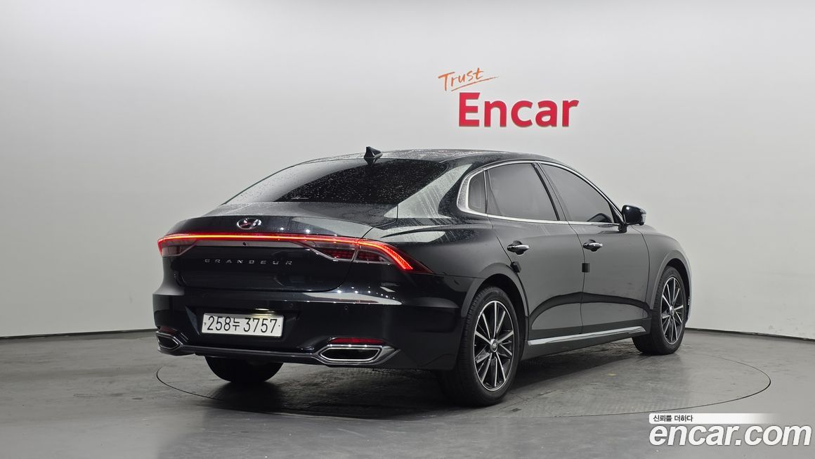 Hyundai Grandeur 2020