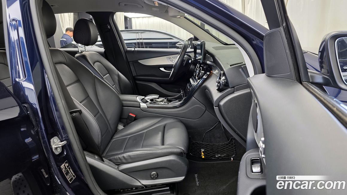 Mercedes-Benz GLC-Class 2018