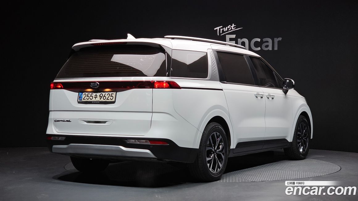 Kia Canival 2021