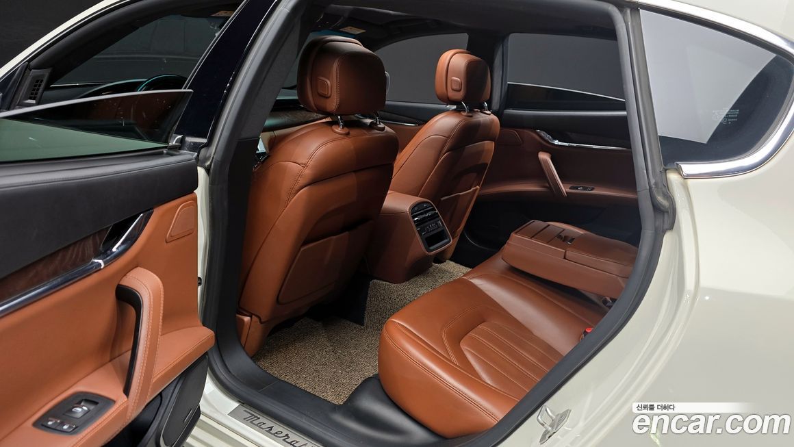 Maserati Quattroporte 2016