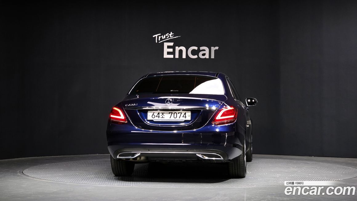 Mercedes-Benz C-Class 2019