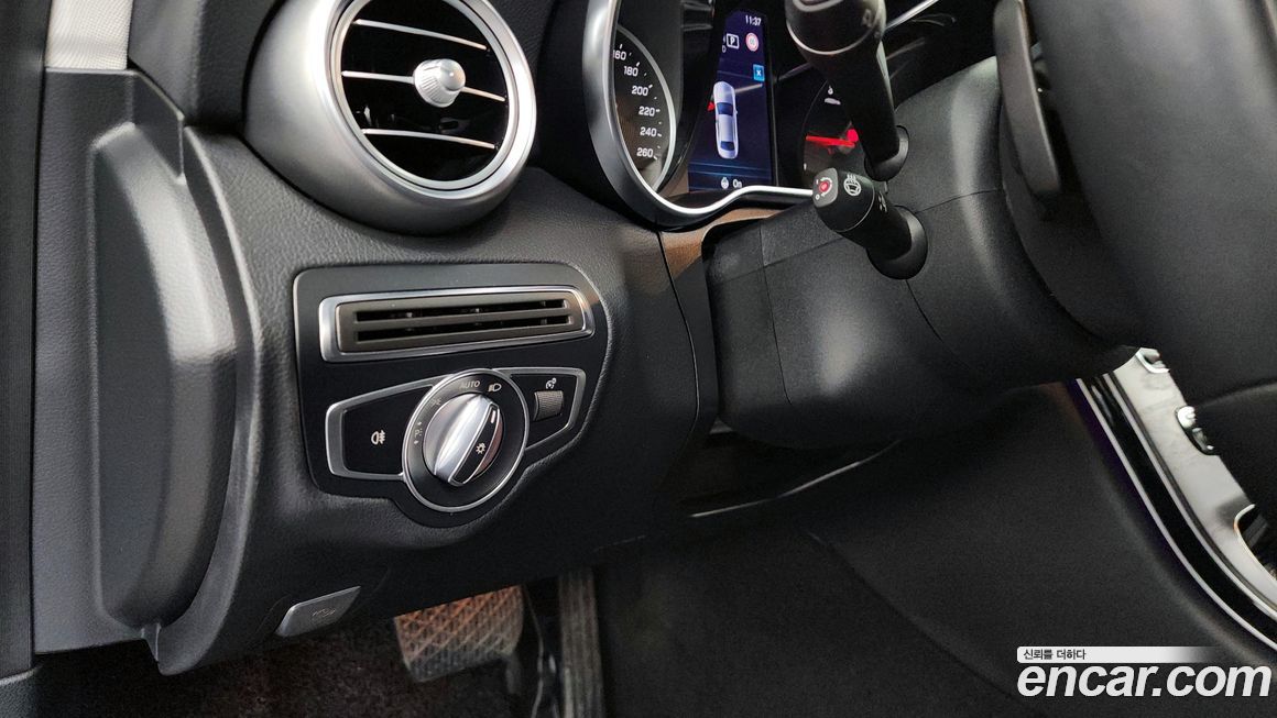 Mercedes-Benz C-Class 2019