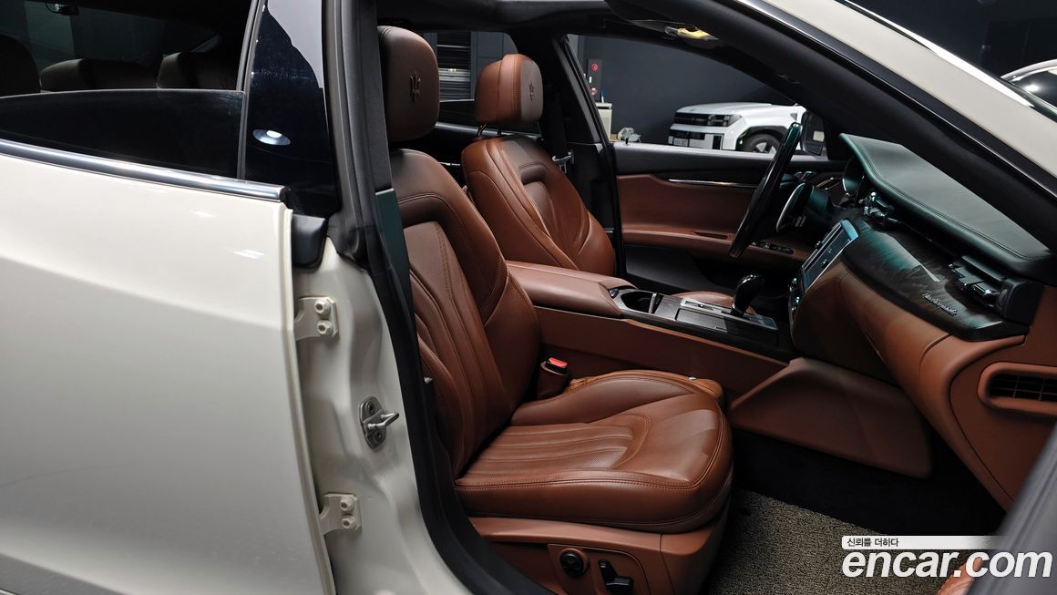 Maserati Quattroporte 2016