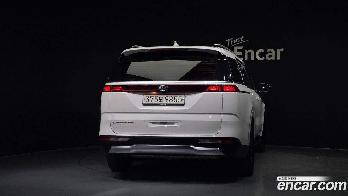 Kia Canival 2021