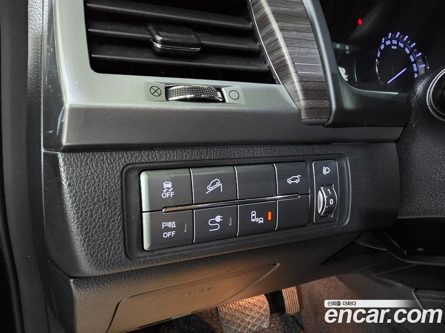 KG_Mobility_Ssangyong Rexton 2019