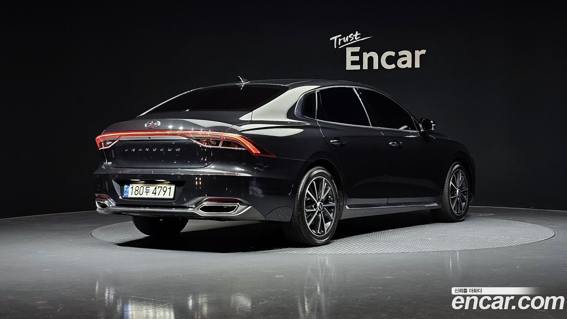 Hyundai Grandeur 2022