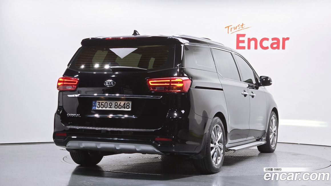 Kia Canival 2019