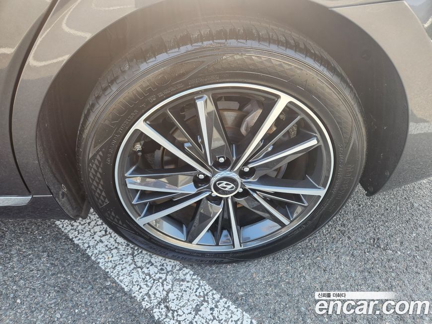 Hyundai Grandeur 2020