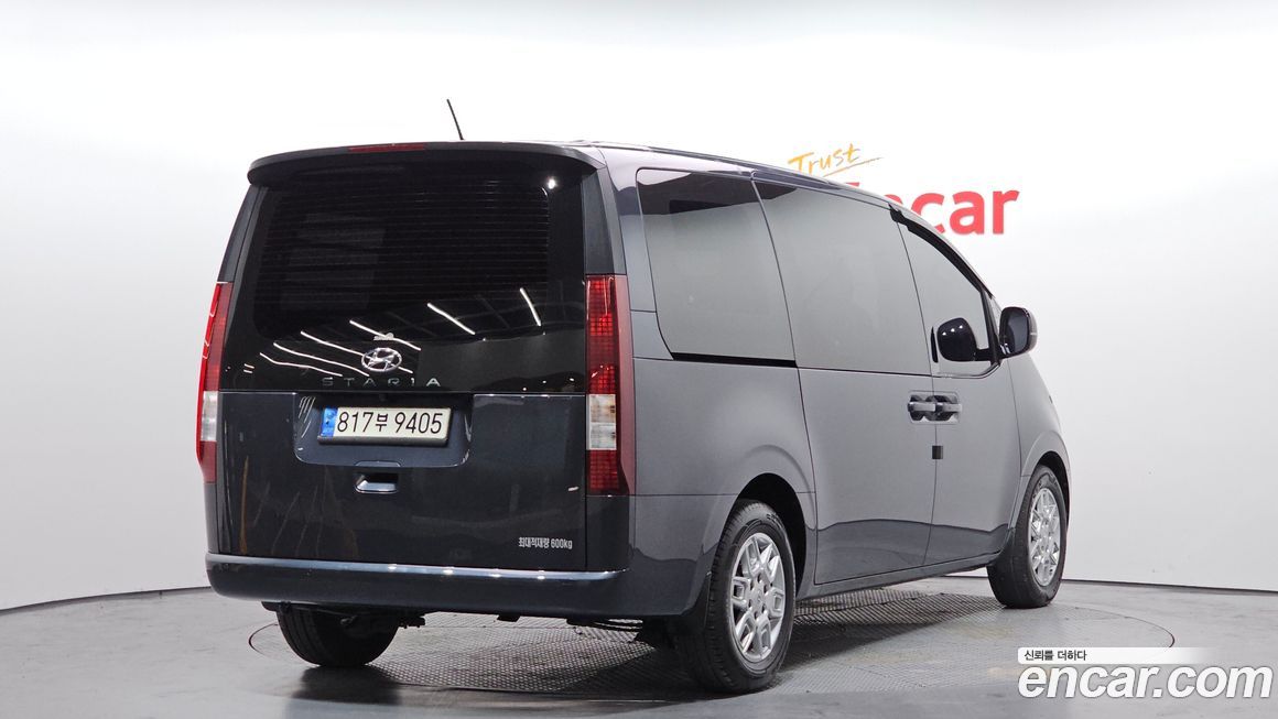 Hyundai Staria 2022