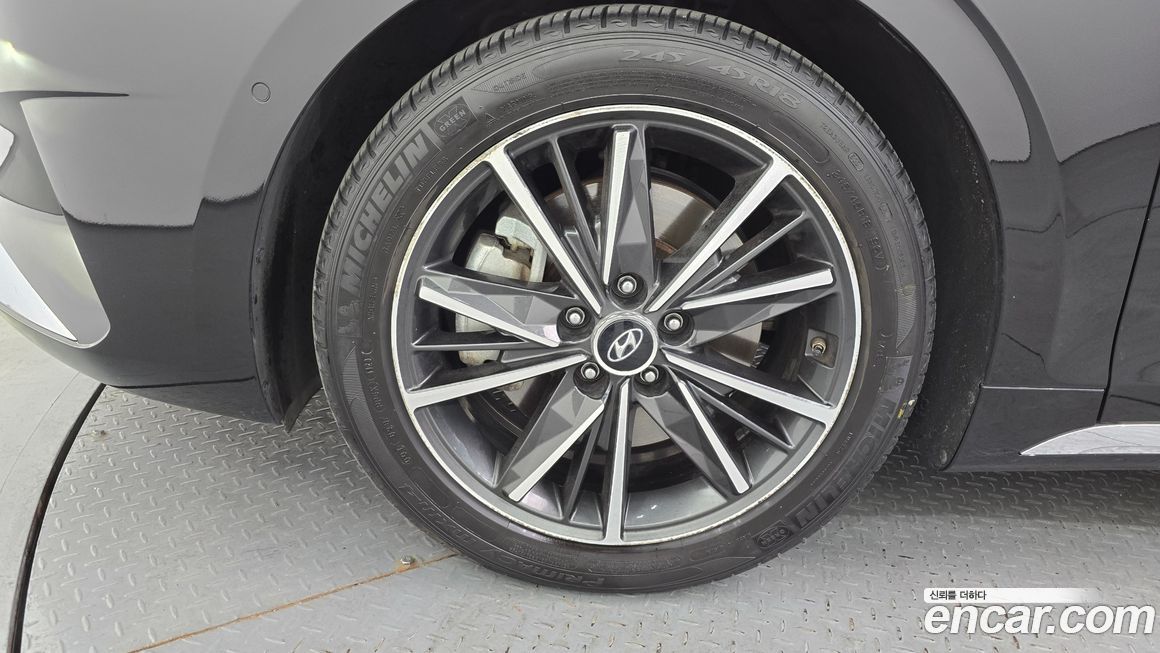 Hyundai Grandeur 2021