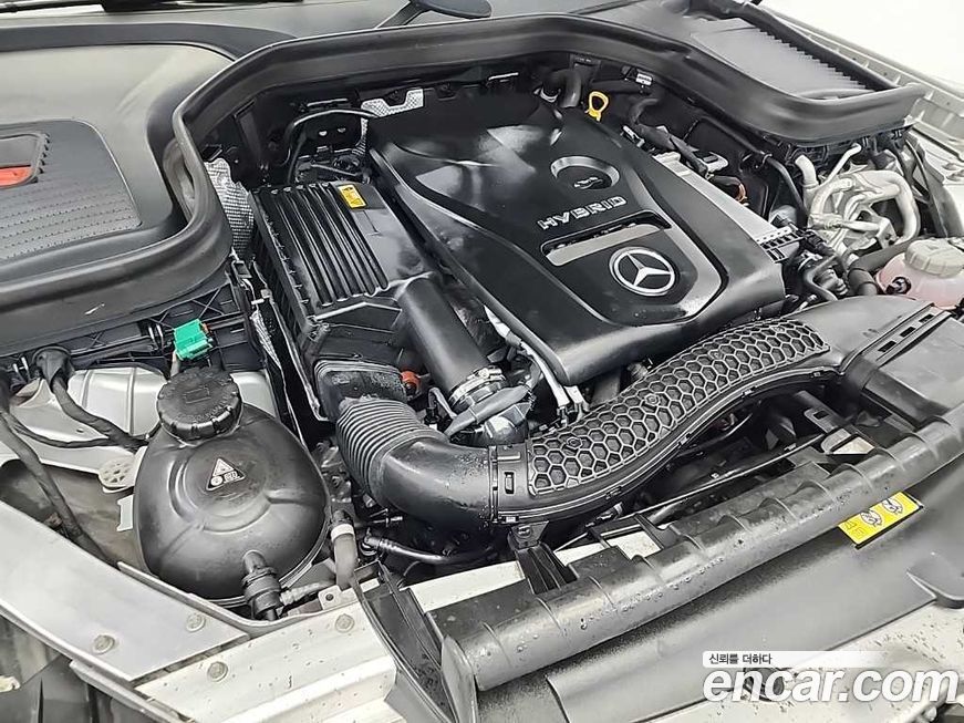 Mercedes-Benz GLC-Class 2019