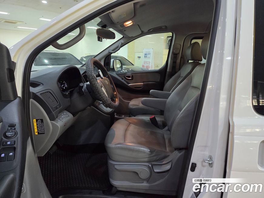 Hyundai Starex 2019