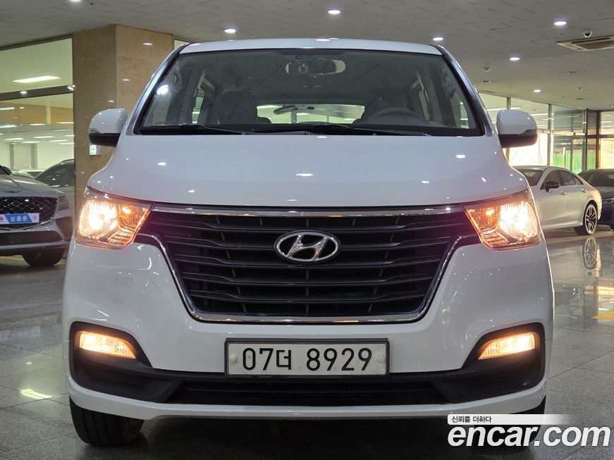 Hyundai Starex 2019