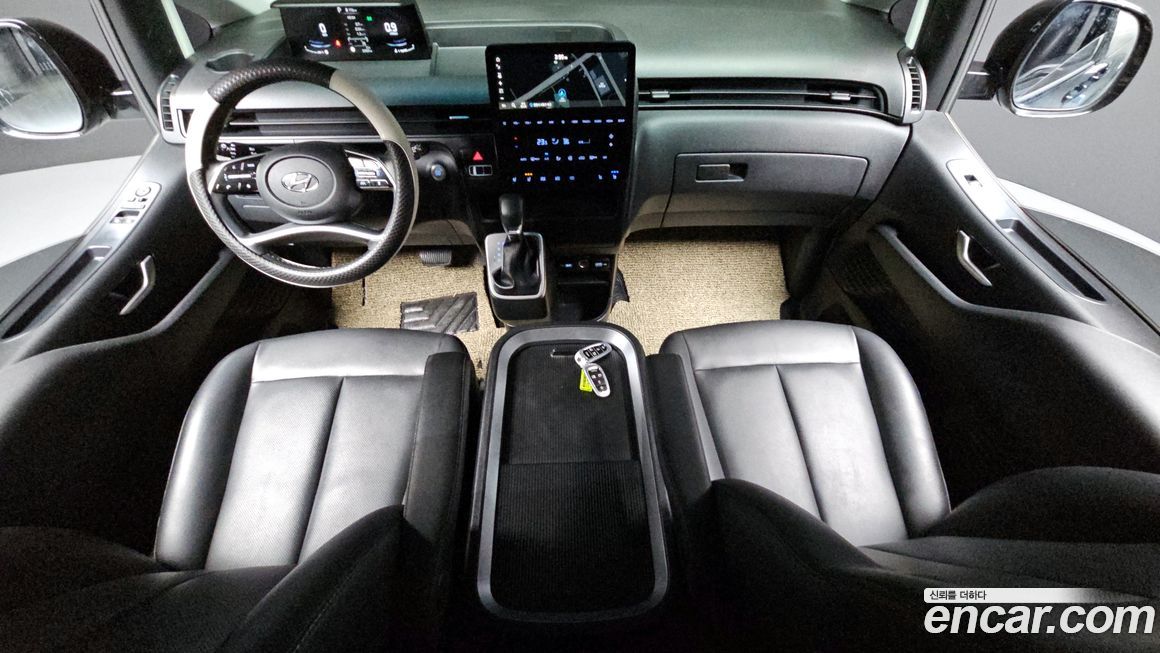 Hyundai Staria 2024