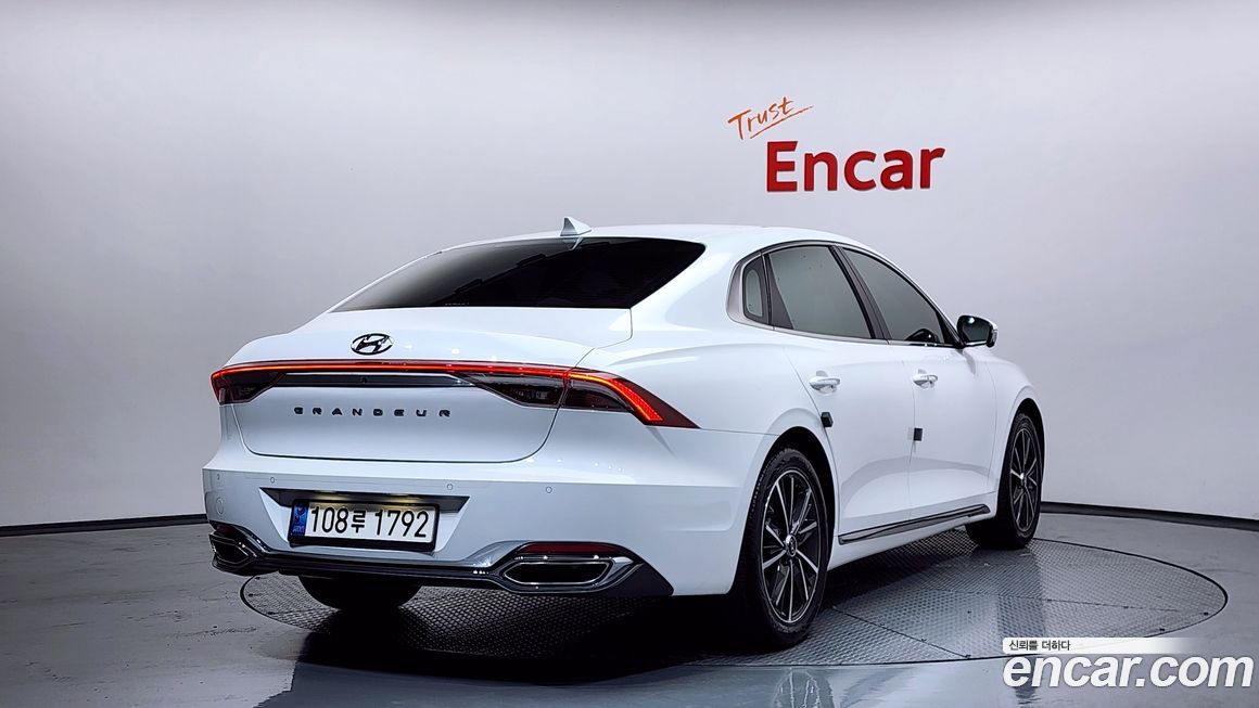 Hyundai Grandeur 2022