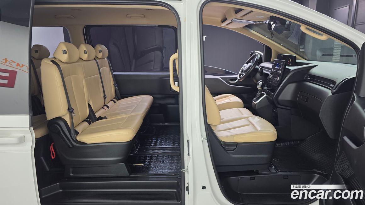 Hyundai Staria 2023