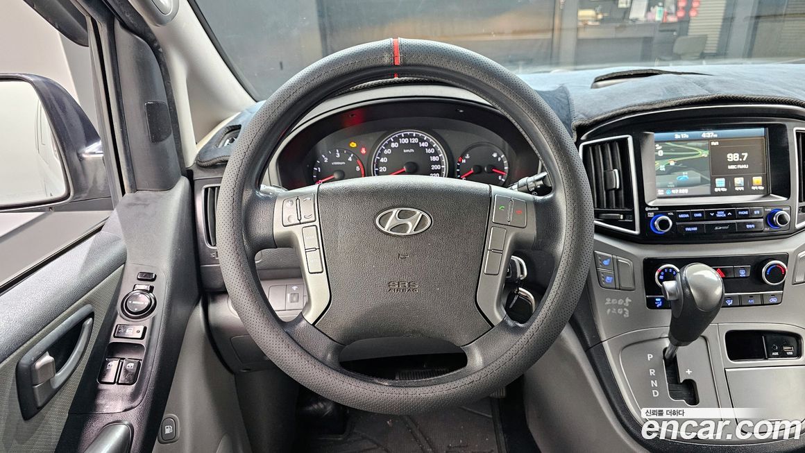 Hyundai Starex 2016