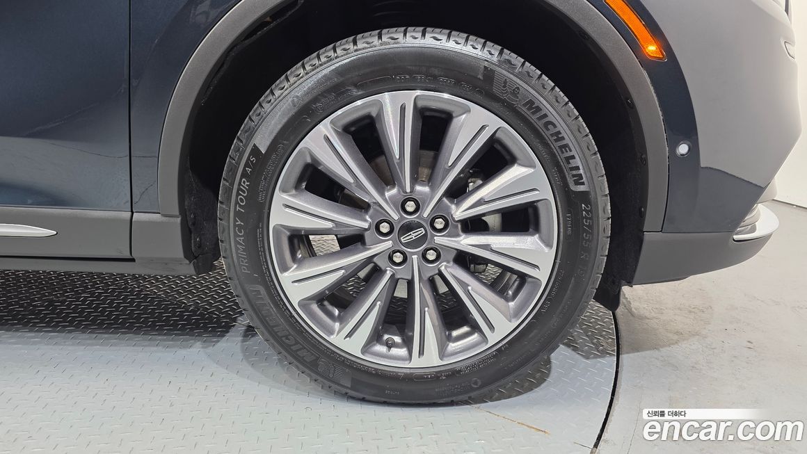 Lincoln Corsair 2021