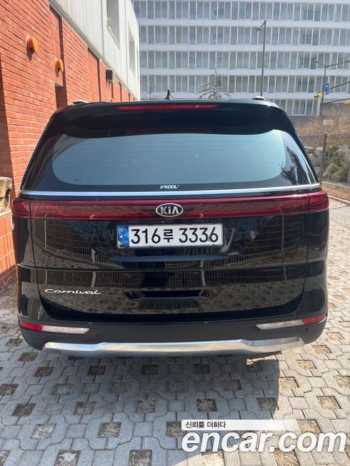 Kia Canival 2021