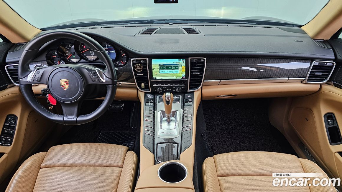 Porsche Panamera 2013