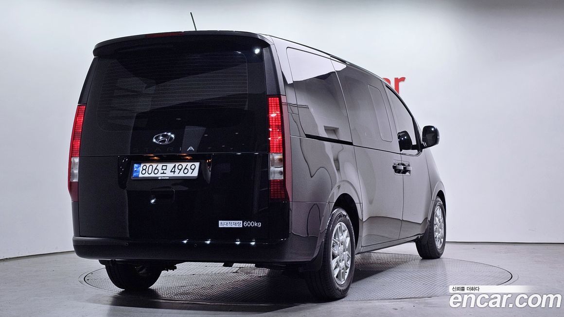 Hyundai Staria 2023