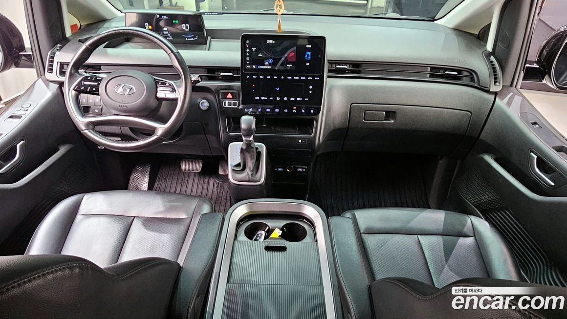 Hyundai Staria 2023