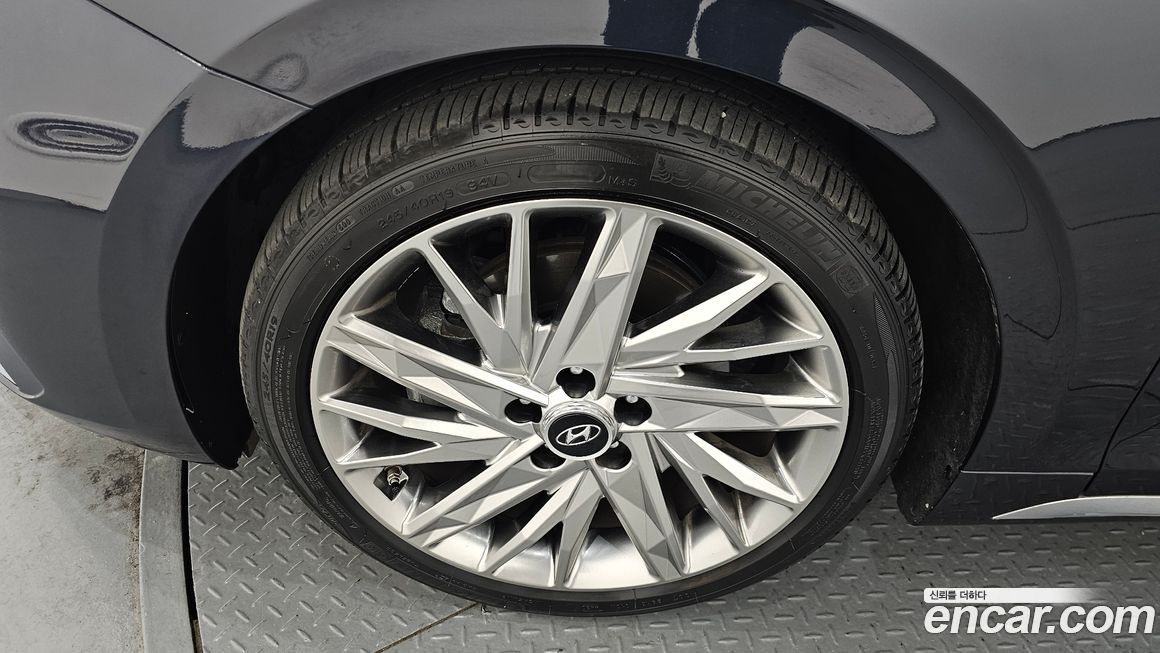 Hyundai Grandeur 2022