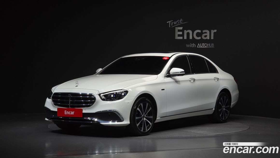Mercedes-Benz E-Class 2021