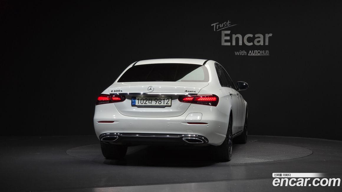 Mercedes-Benz E-Class 2021