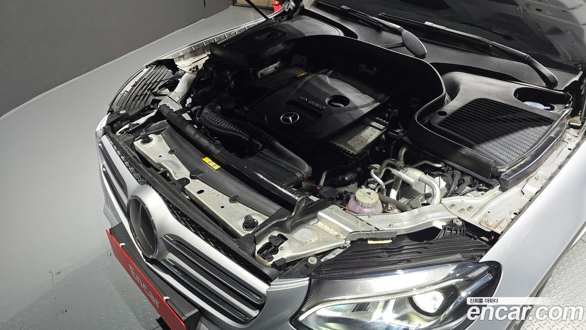 Mercedes-Benz GLC-Class 2019