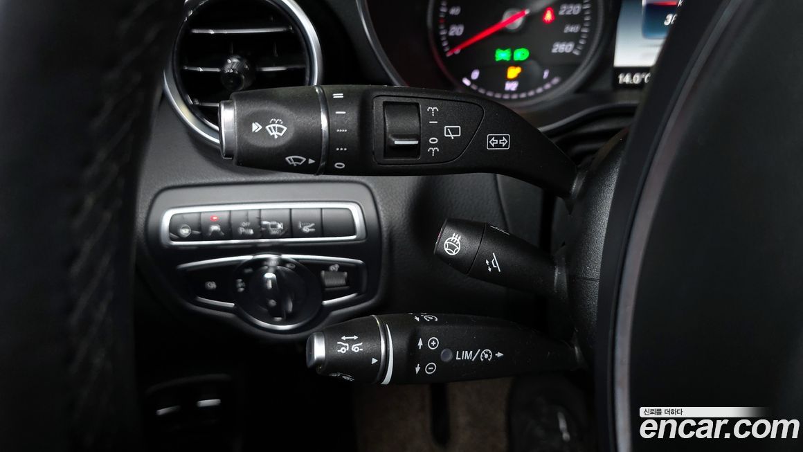 Mercedes-Benz GLC-Class 2019