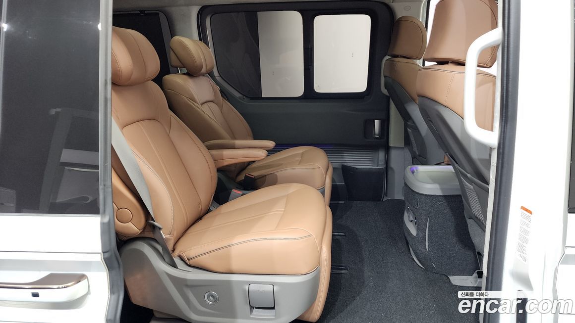 Hyundai Staria 2025
