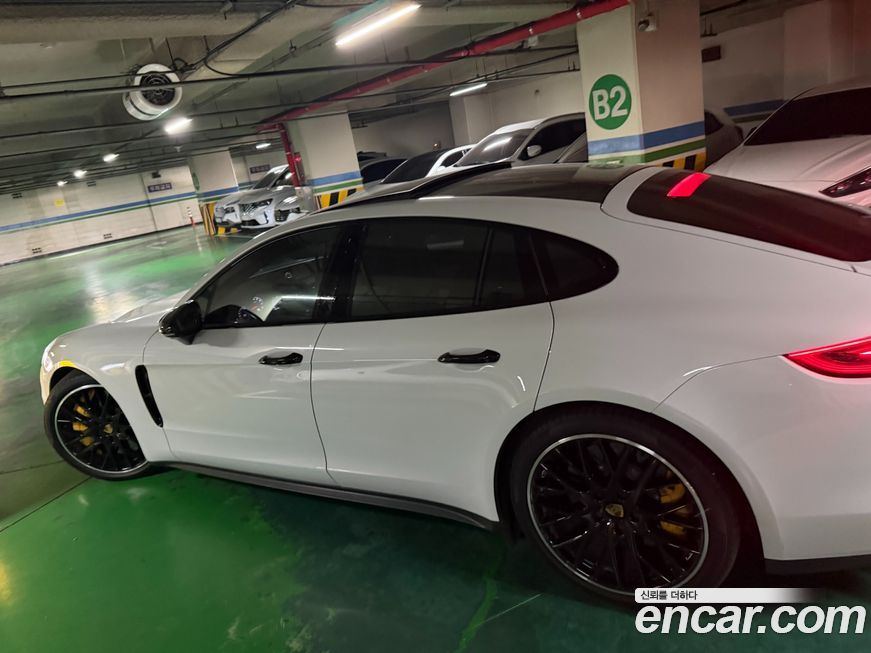 Porsche Panamera 2018