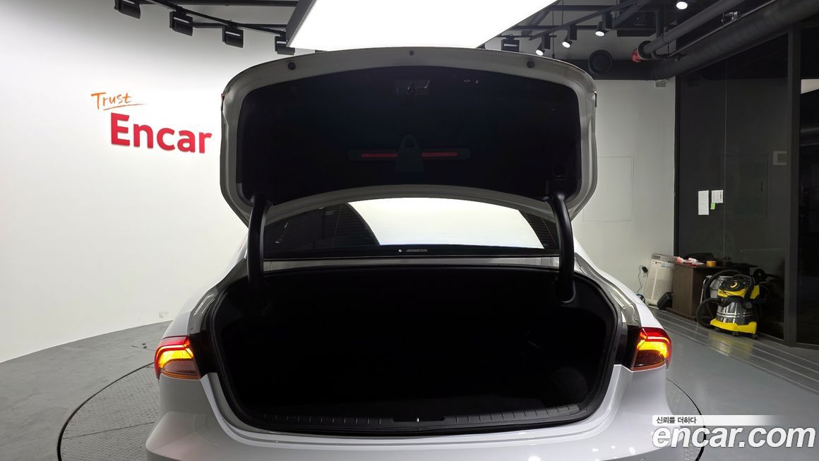 Hyundai Grandeur 2021