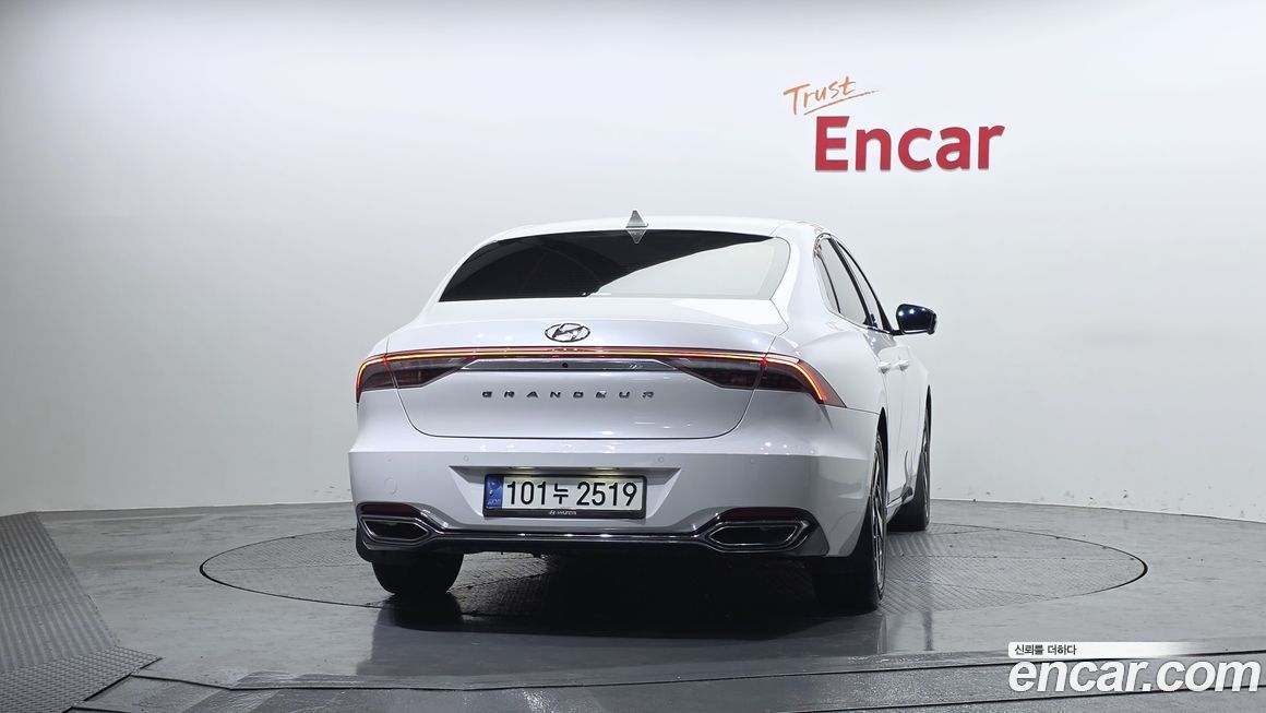 Hyundai Grandeur 2021