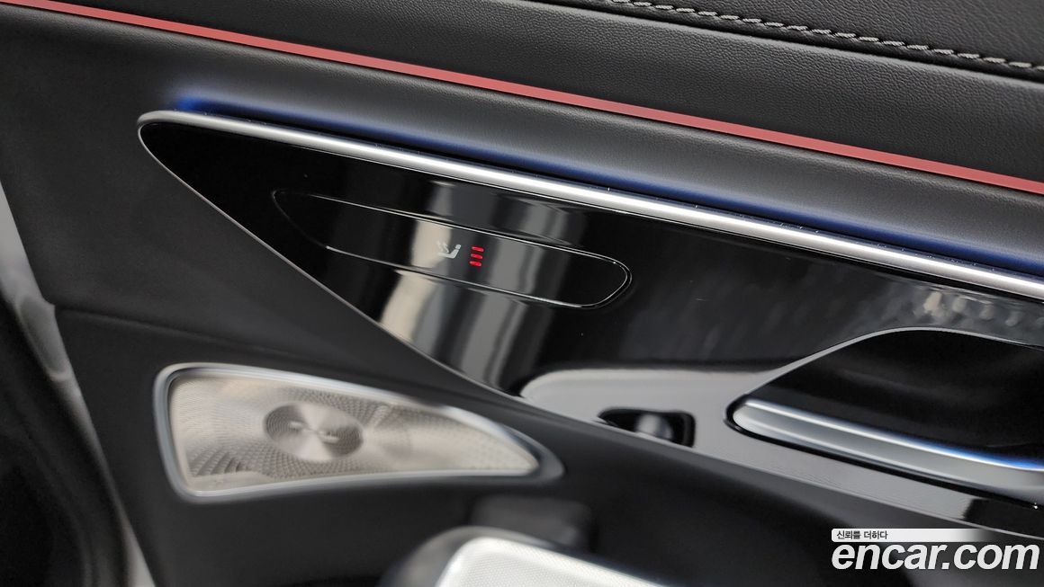 Mercedes-Benz E-Class 2025