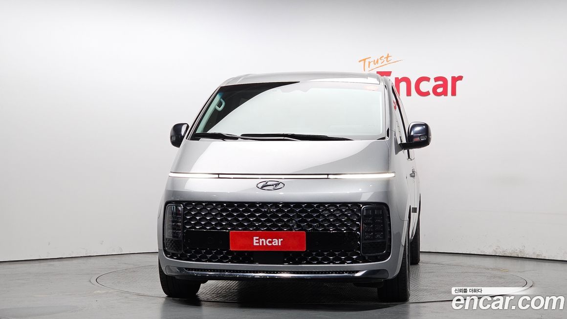 Hyundai Staria 2022