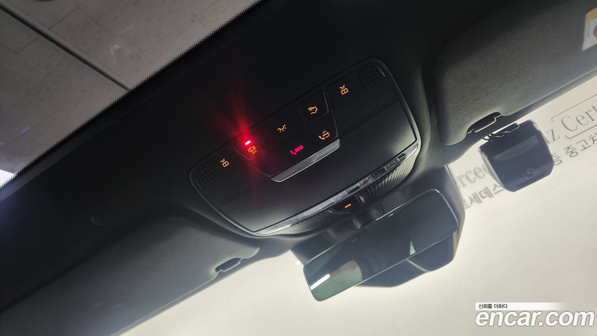 Mercedes-Benz GLC-Class 2021