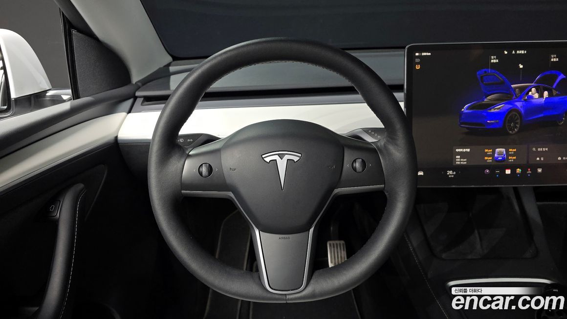 Tesla Model Y 2023