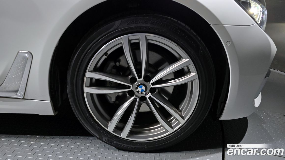 BMW 7-Series 2018