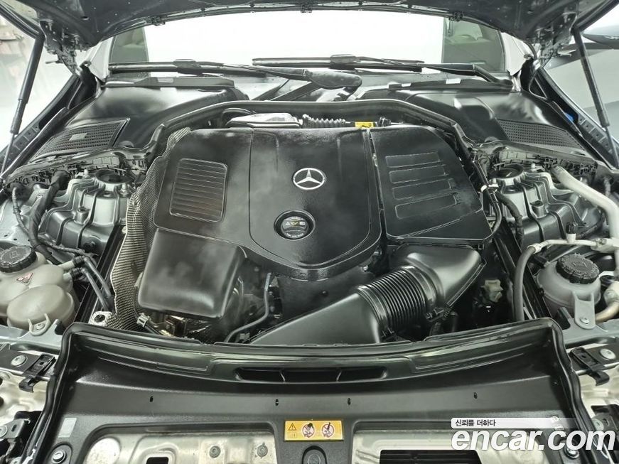 Mercedes-Benz C-Class 2023